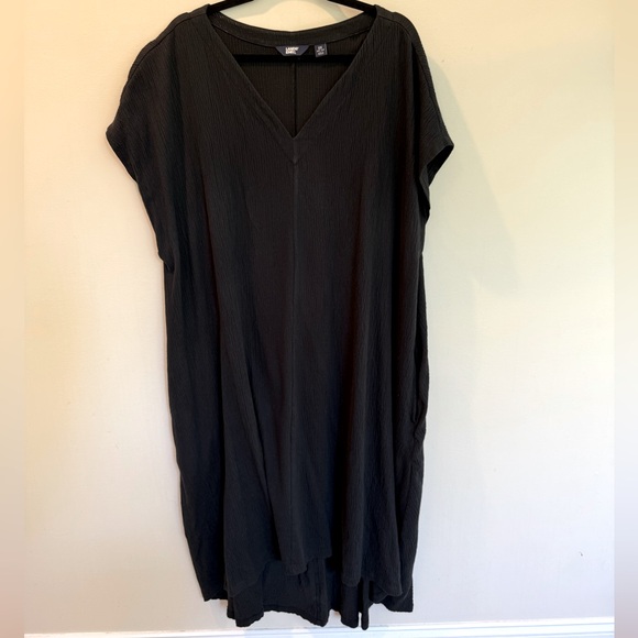 Lands End Plus Crinkle Knit Short Sleeve High Low Midi Dress - Black - 2X - Picture 2 of 5